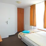Opal Vendégház 3*