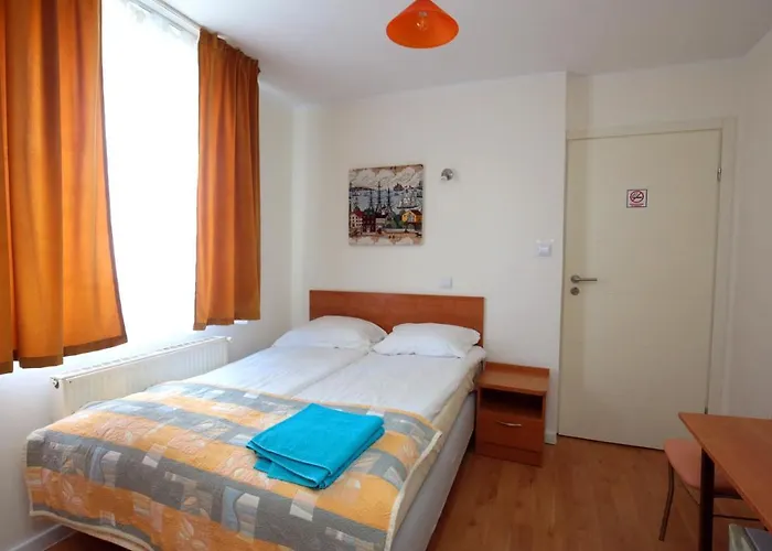 Opal Affittacamere 3*